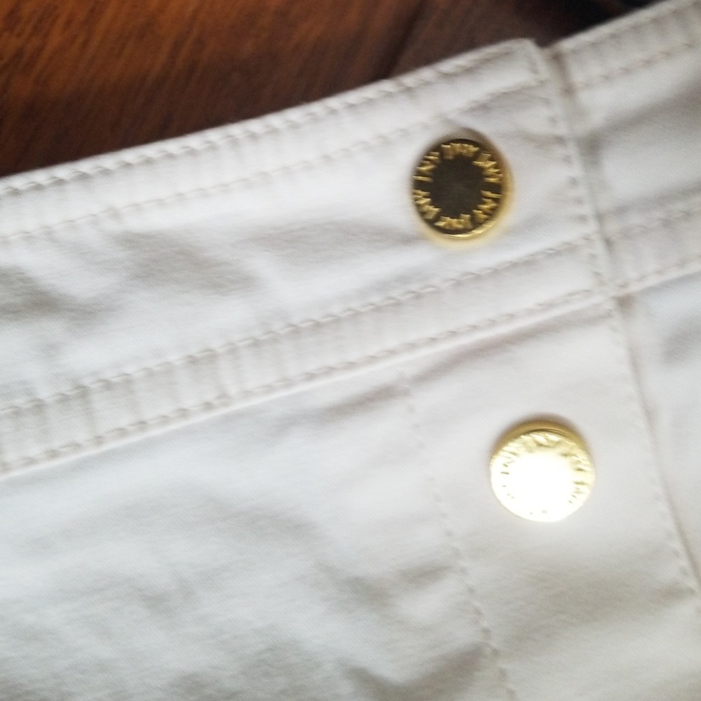 Skirt - Picture 2 of 8